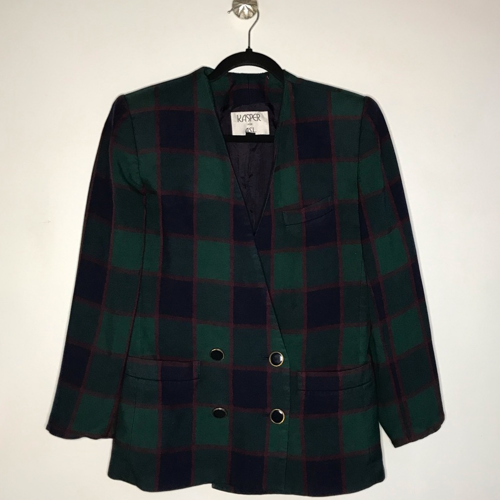 Jasper for A.S.L
Size 10
Made in Taiwan 
Green blue and burgundy v neck blazer